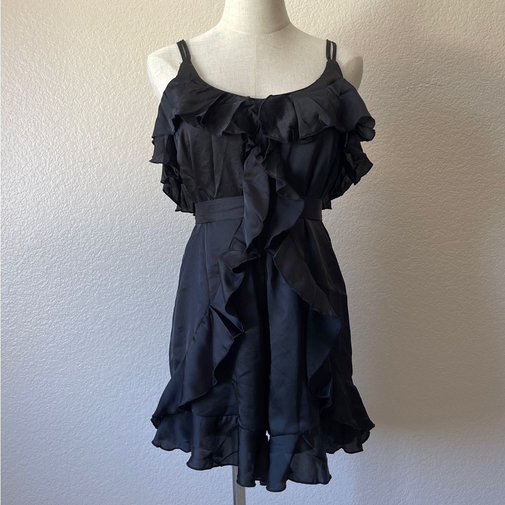 BIN#27 - SOLARIS STYLE Women’s Small Black Ruffle Details Mini Romper - Picture 2 of 5